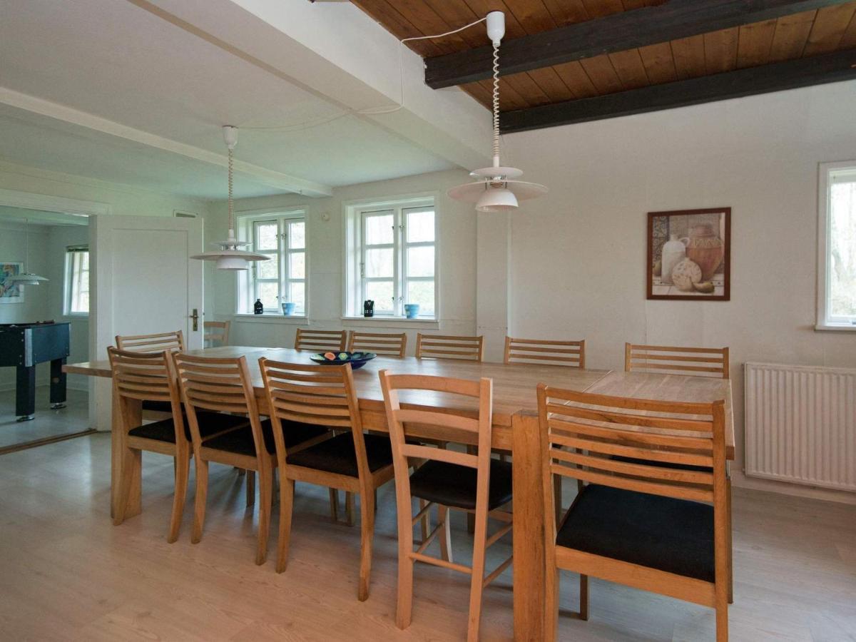 15 Person Holiday Home In Hundslund Esterno foto